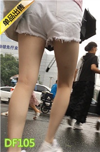 白皙玉腿上竟然有爱心DF105[595M]