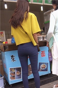 格子条纹紧身裤极品翘屯妹子C024[837M]