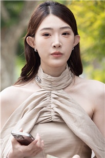 上海时装周街拍顶级长腿美女嘉宾3A8841[2.66G]