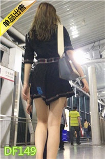 黑裙美女的红色高跟鞋DF149[594M]