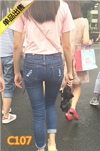 一路跟拍极品牛仔裤翘臀小妹[515M] 编号：C107