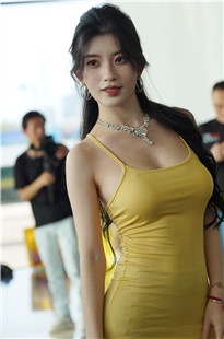 黄色包屯裙BB酱美女3A8568[4.24G]