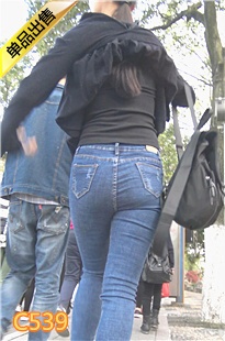 动感肉臀蓝牛大妹子[544M] 编号：C539