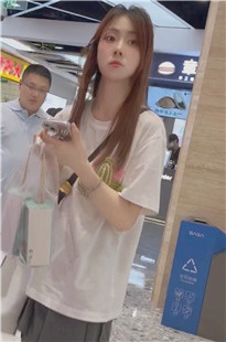 2024年12月KFC最新街拍美女视频[32.5G]