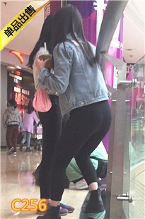 两个紧身黑裤圆润翘臀小妹[338M] 编号：C256