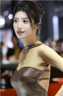 漂亮的网红车模美女3A8189[2.7G]