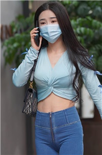 紧身蓝色牛仔蜜桃美女3A8222[563M]