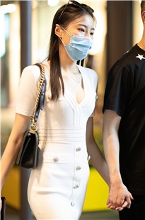 修长美腿女友3A1596[912M]