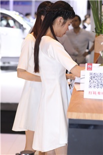 前台礼仪妹妹的肉丝3A1861[129M]