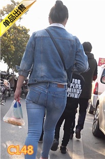 美少女般的紧身牛仔MM，被发现2次了[534M] 编号：C148