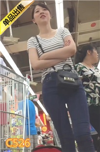 高挑蓝牛O形臀超市美女[390M] 编号：C526