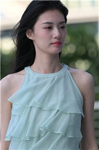纤细美腿，小清新美女【套图+视频】3A8808[4.81G]
